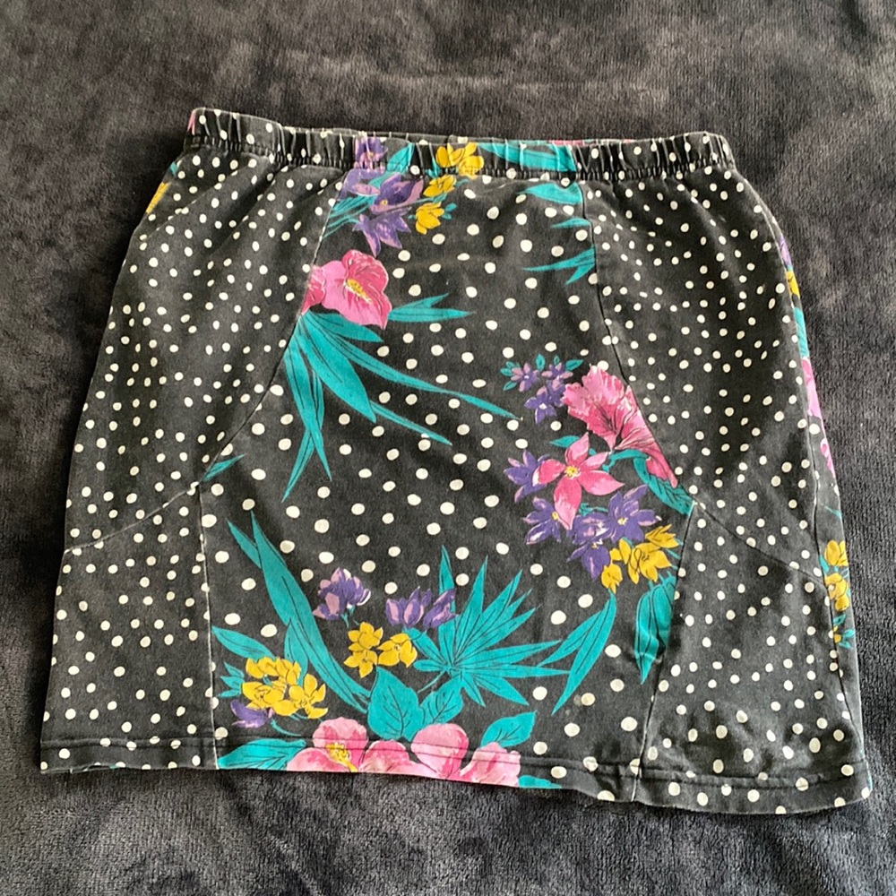 Cutest polka dot/floral Miniskirt EVER- size Large